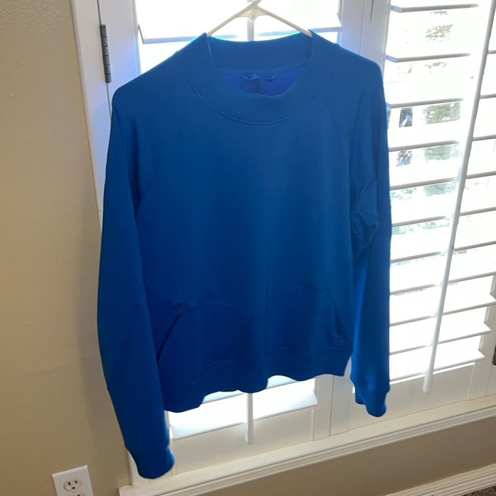 Women’s Lululemon Sweatshirt 8